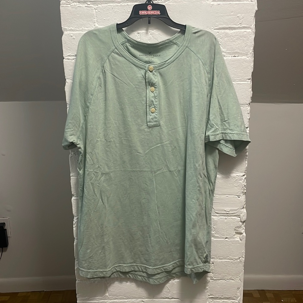 American Eagle Mens Short Sleeve Henley Shirt